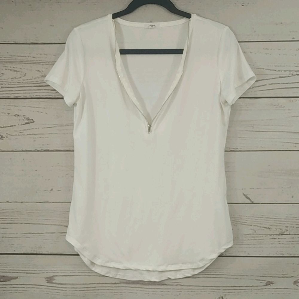 CUTE Zipper Front Ardene Top